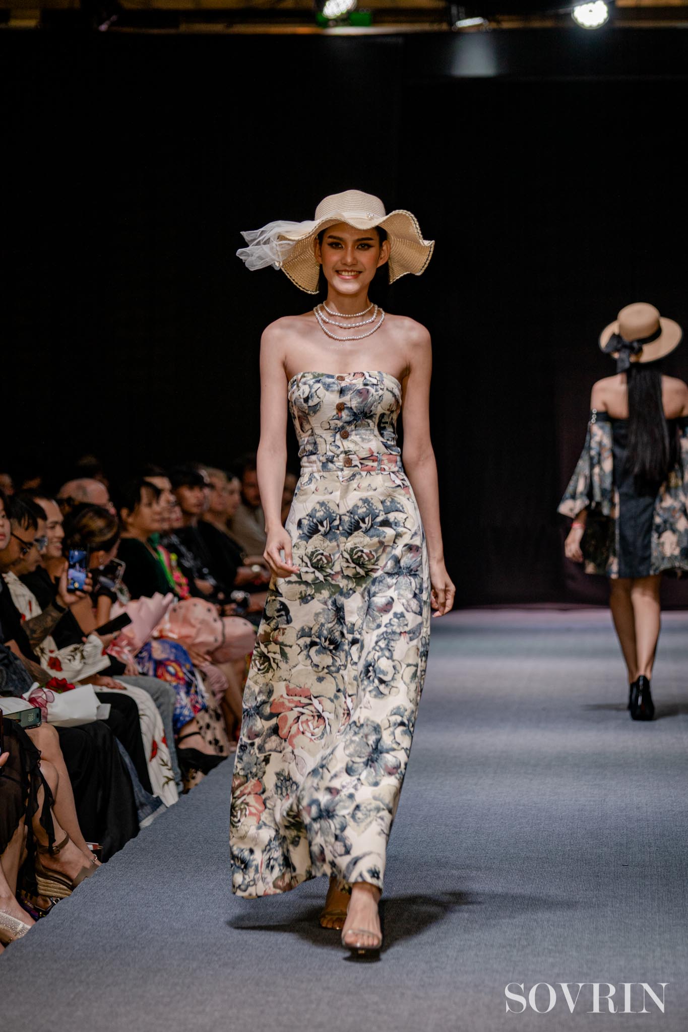 Collection by PHOUNG BY S