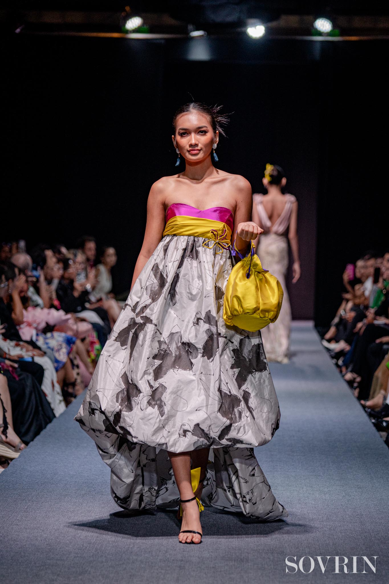 Collection by ALFREDO VAEZ COUTURE