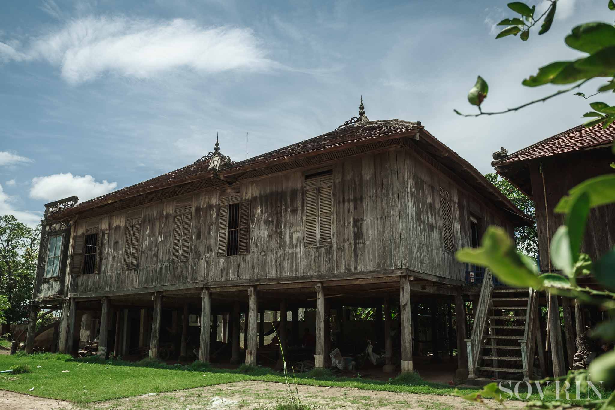 ផ្ទះបុរាណខ្មែរ  / Photo by LYHONG